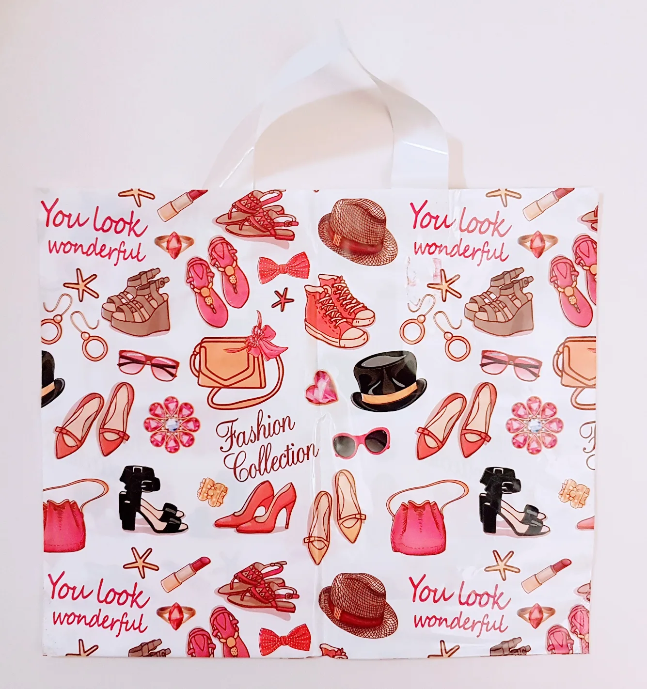 Fashion Collection Shopping or Gift Bags thumbnail