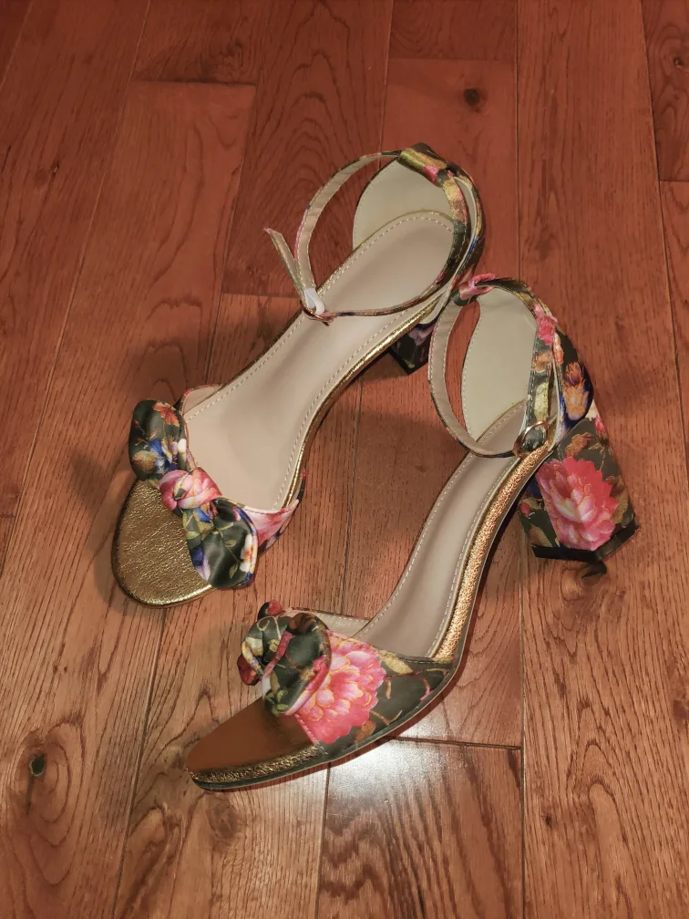 Floral Bow Heeled Sandals image indicator(3)