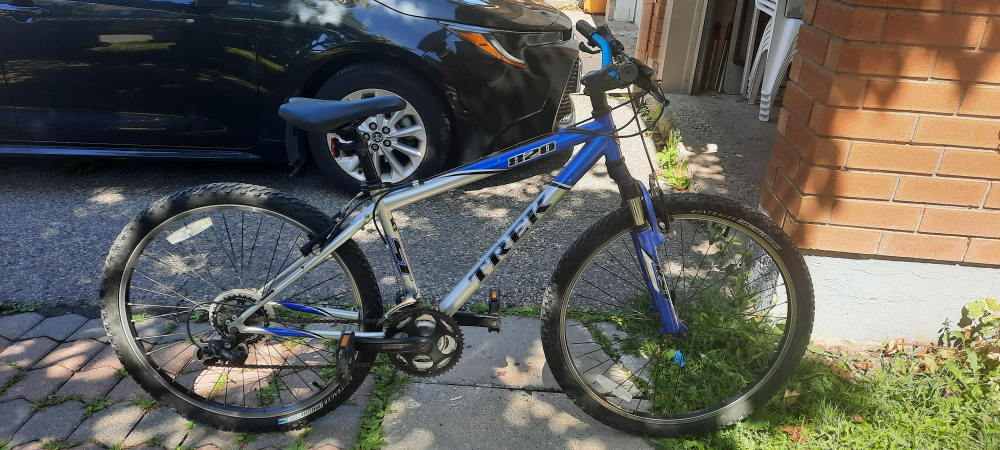 Trek 820 Mountain Bike