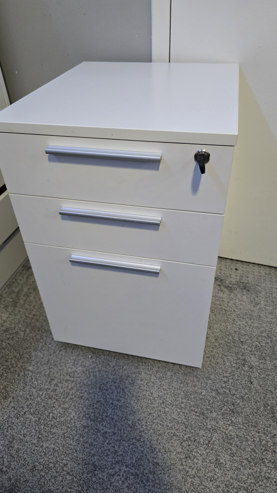 White 3-Drawer Filing Cabinet - photo 2