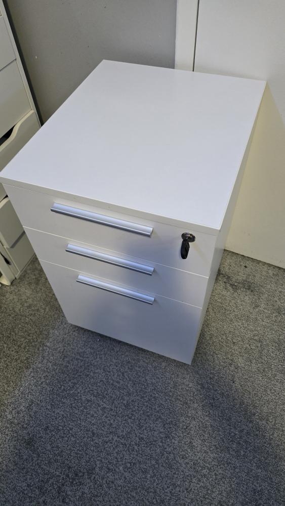 White 3-Drawer Filing Cabinet - photo 5