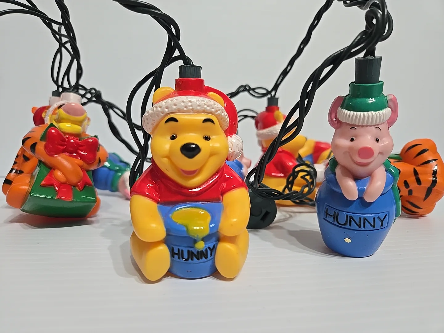 Disney Winnie the Pooh Christmas String Lights image indicator(2)