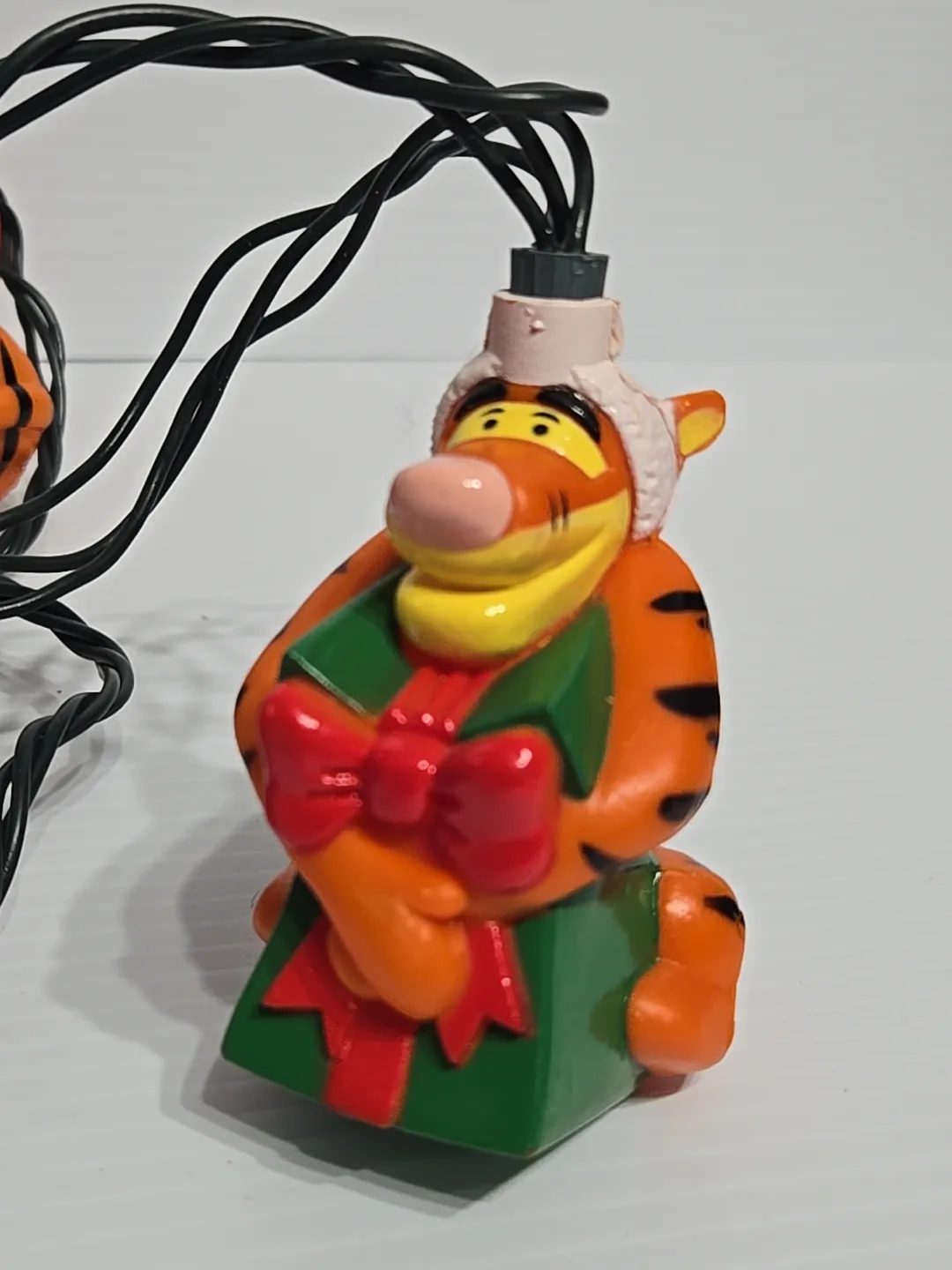 Disney Winnie the Pooh Christmas String Lights image indicator(3)