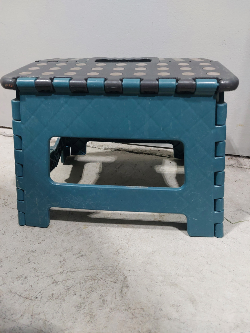 folding step stool
