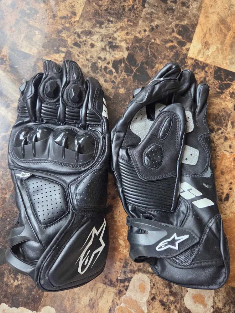 Brand New Alpinestars Motorcycle Gloves $50 thumbnail