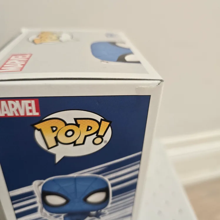 Web-Man Spiderman Marvel #1560 Funko Pop image indicator(5)