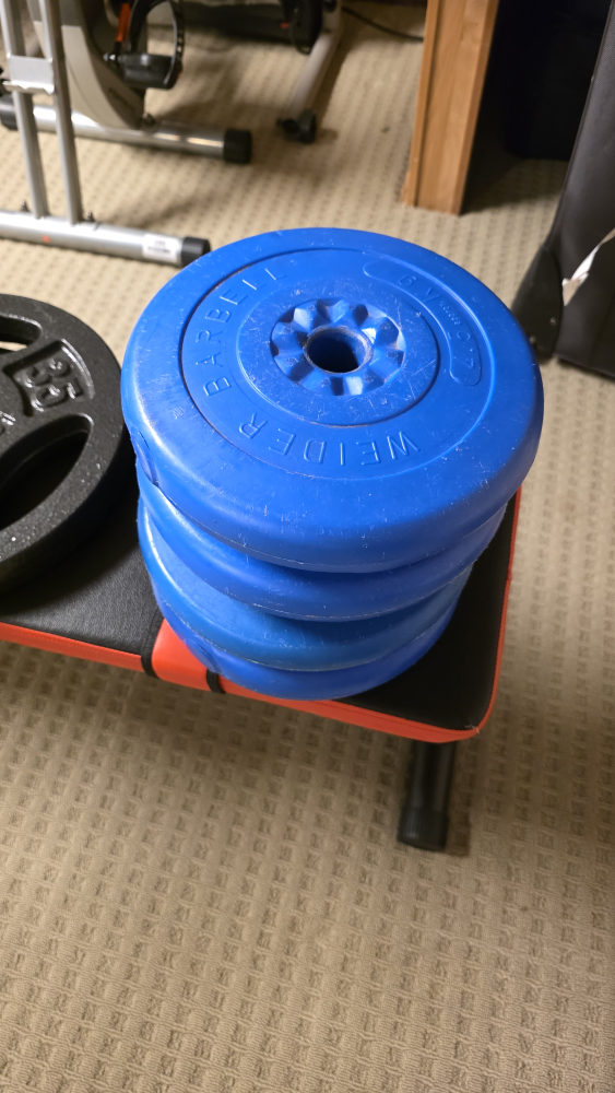 weightlifting bench and accessories - photo 2