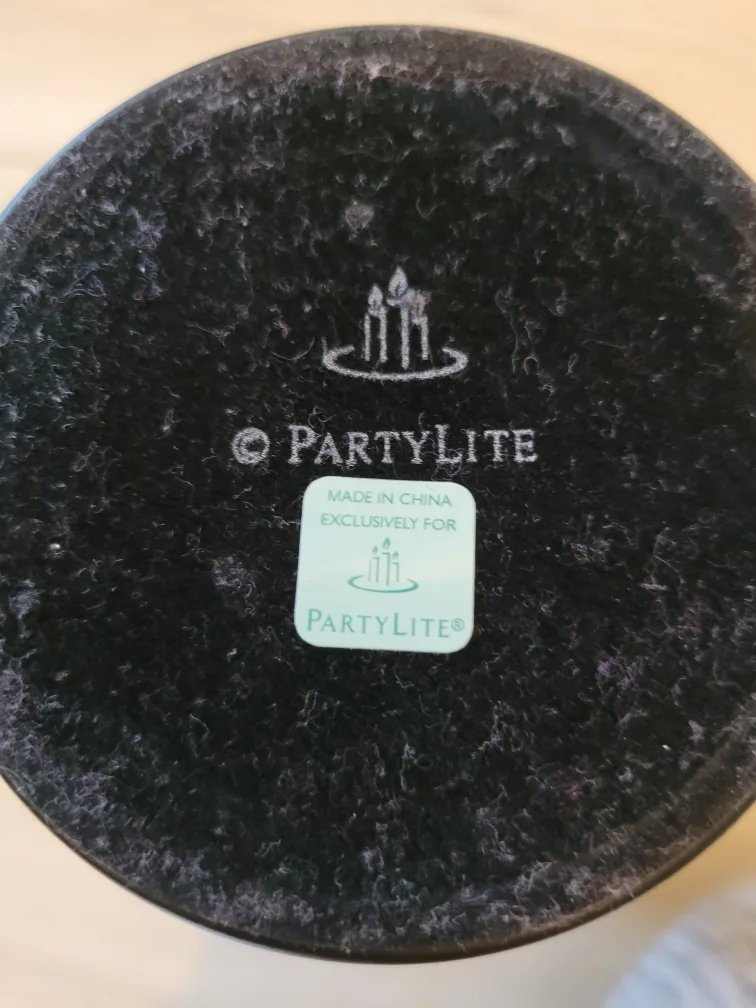 Partylite Black Metal Damask Candle Holder image indicator(5)