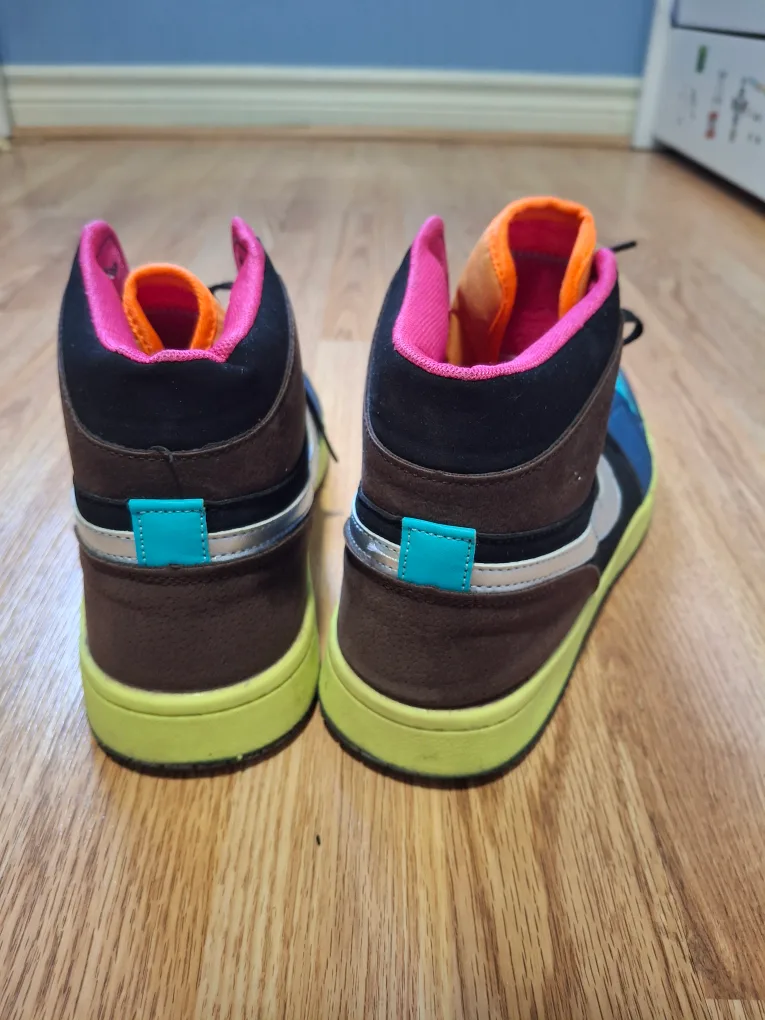 Jordan 1 Mid Retro Tokyo bio hack  Size 9 image indicator(3)