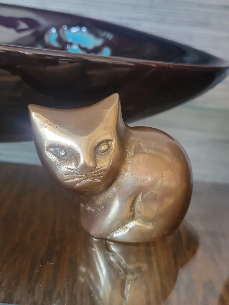 Vintage Brass Crouching Cat Figurine image indicator(3)
