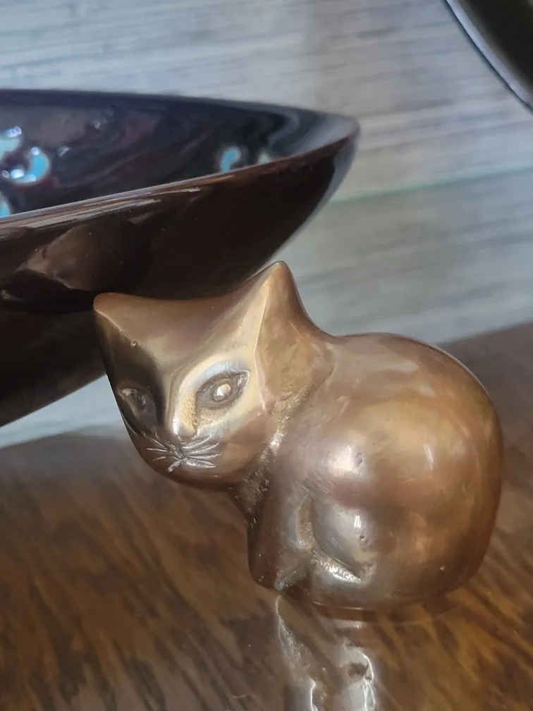Vintage Brass Crouching Cat Figurine image indicator(5)