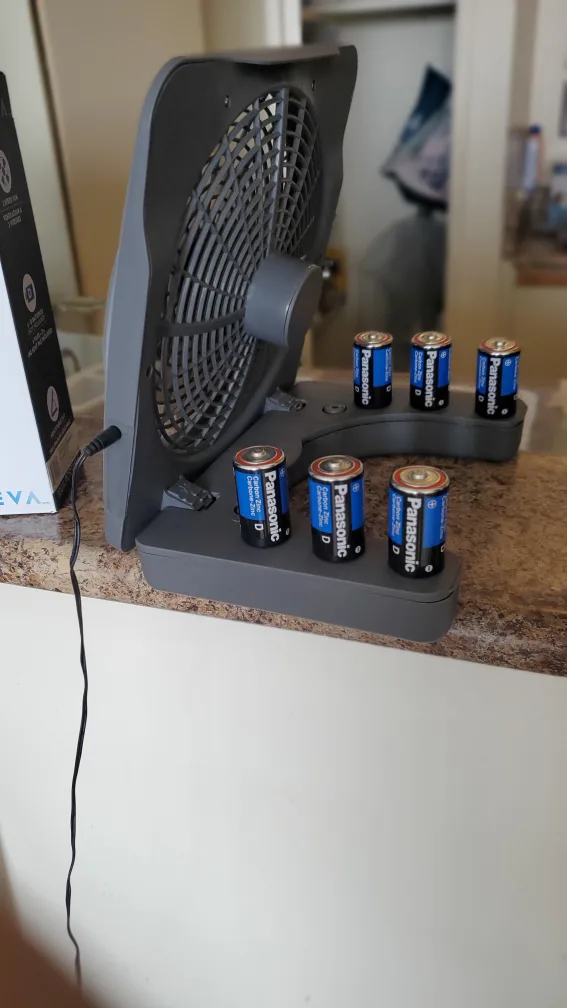 Treva 10" Portable Fan - Great Condition! image indicator(3)