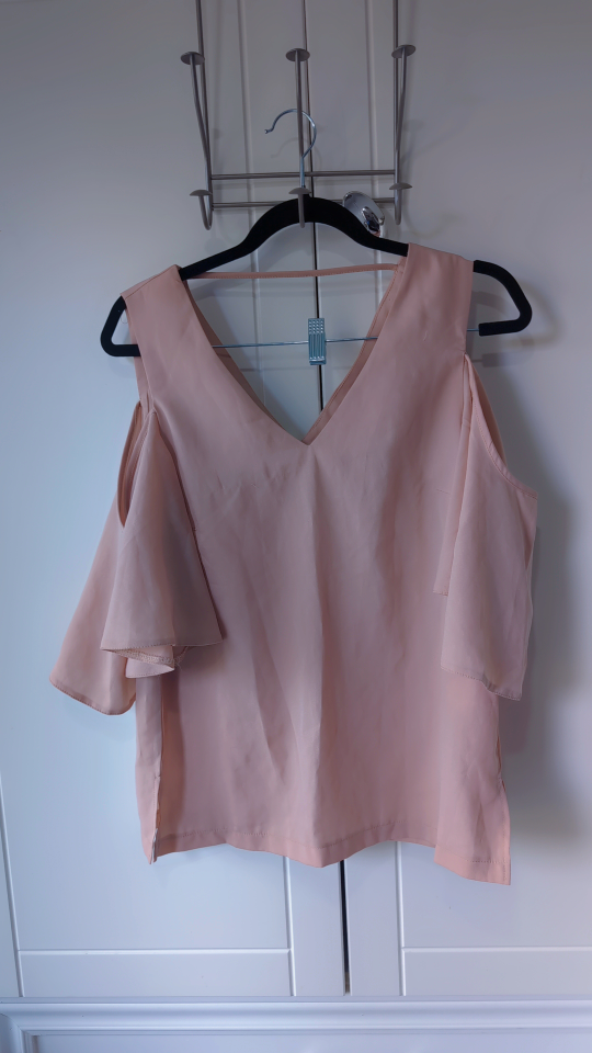 Assorted Women's Blouses - Primark, Zara - photo 3