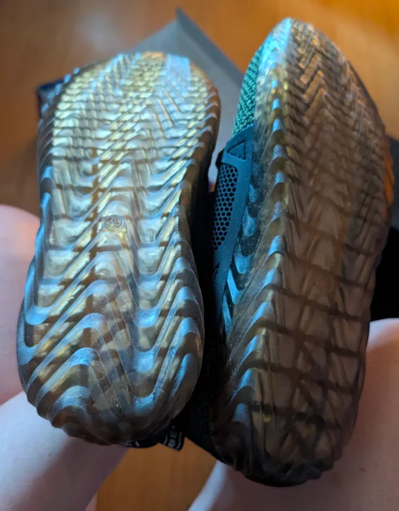 INDESTRUCTIBLE safety Shoes Size 39 water/slip/puncture proof image indicator(3)