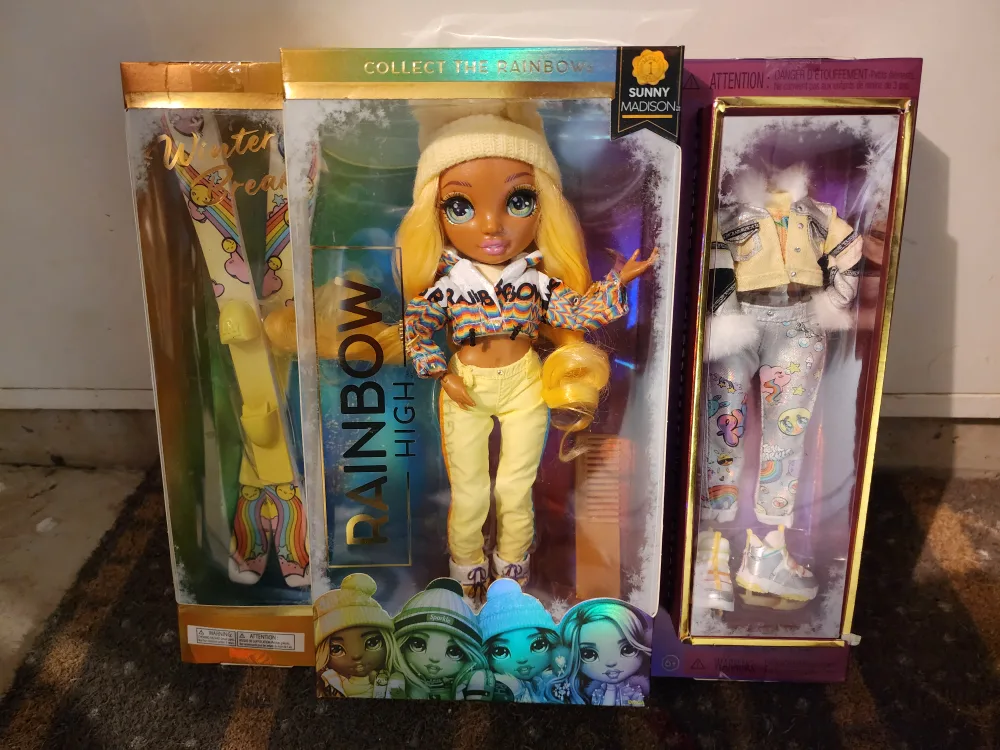 Rainbow High Sunny Madison Doll thumbnail