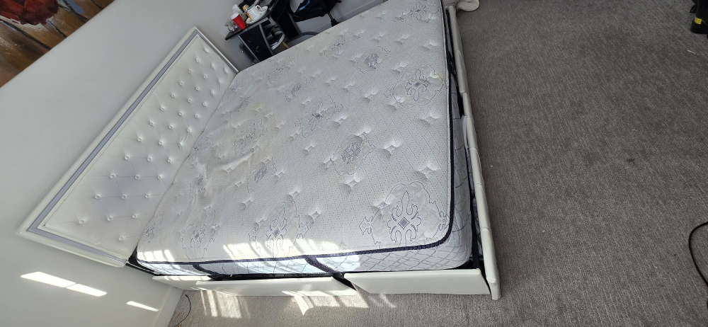 bed and Mattress - photo 5