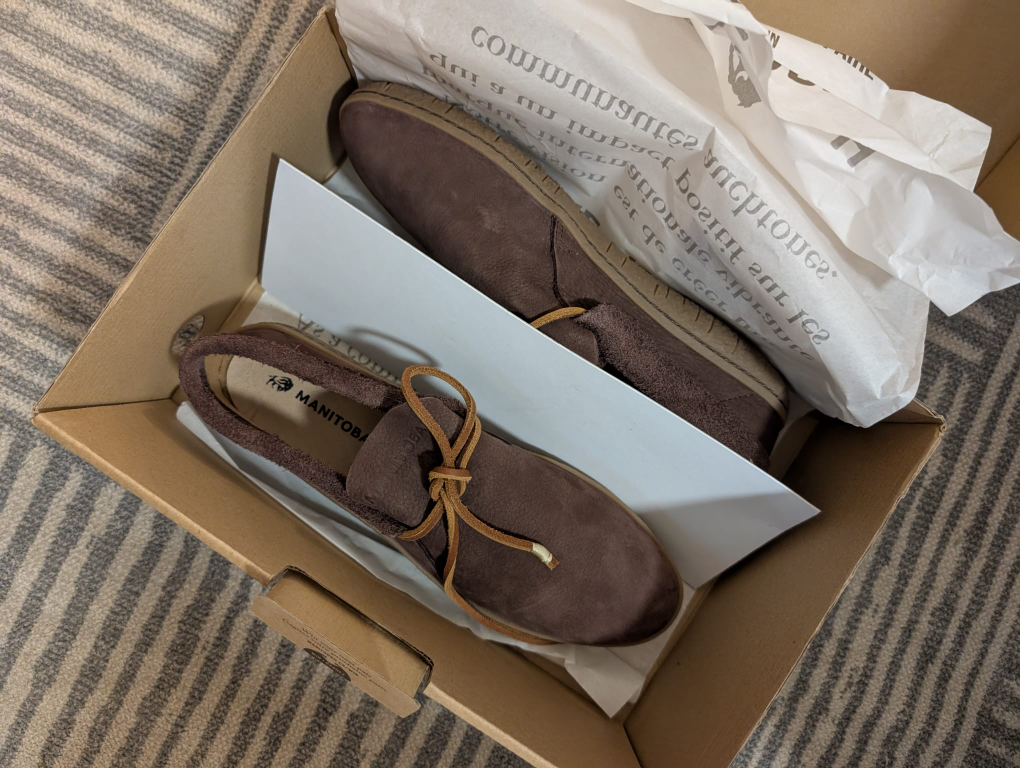 Manitobah Mukluks Brown Moccasins, US size 8 - photo 3