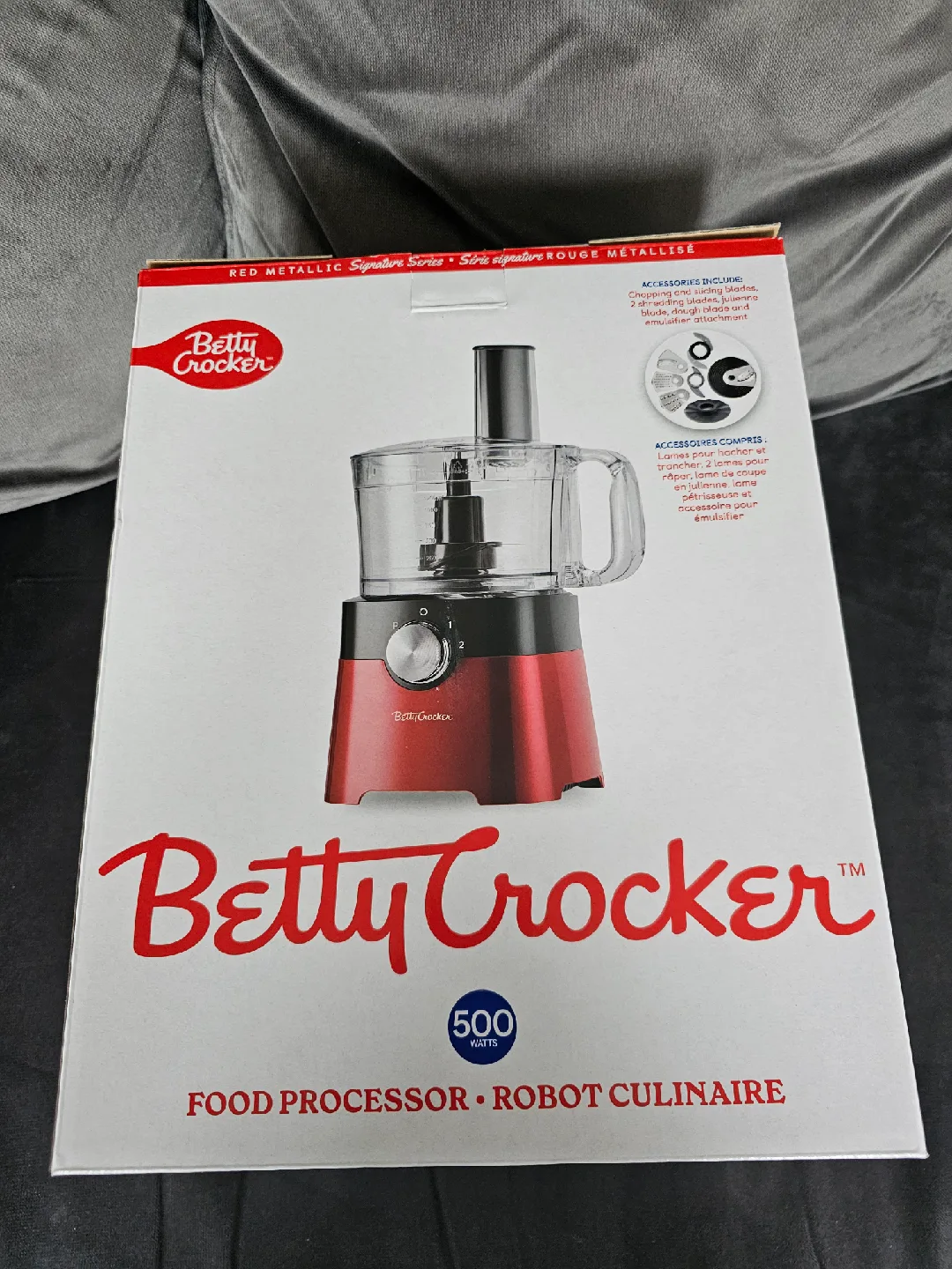 Betty Crocker 8-Cup/2.0 L Food Processor, 500 Watts FAST PICK-UP image indicator(3)