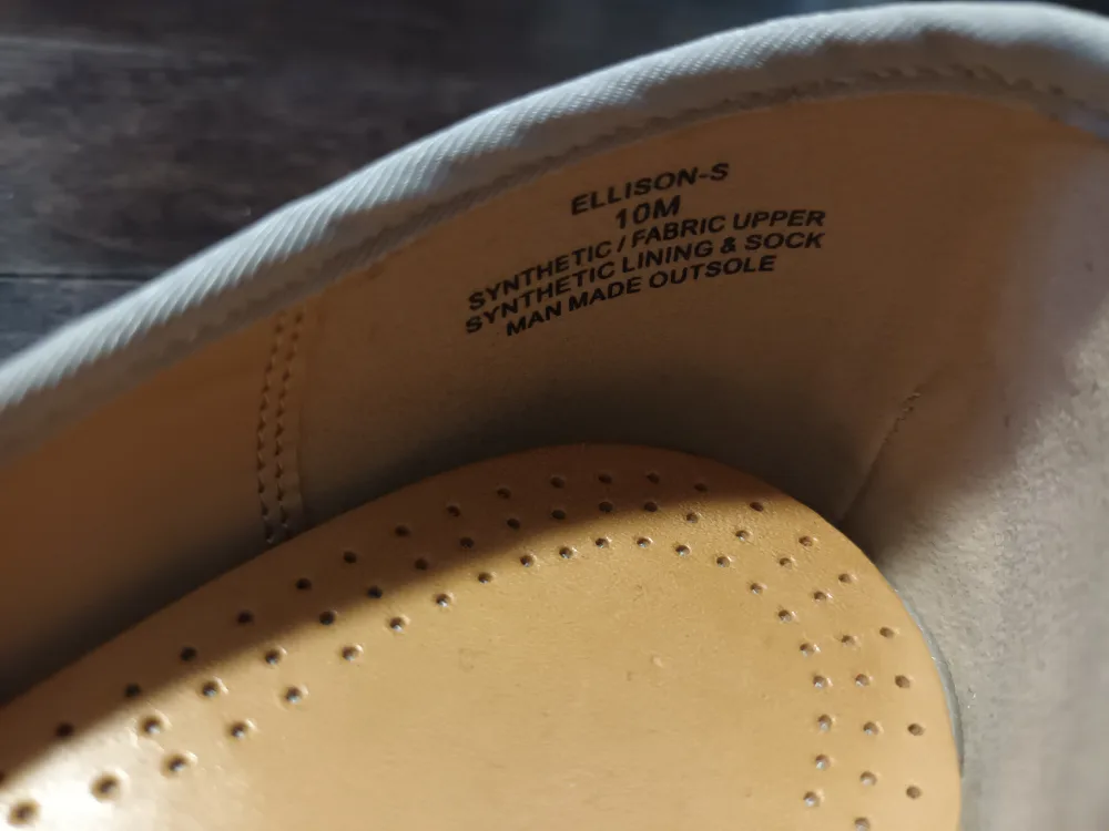 🥕 Steve Madden Silver Flats - Size 10 image indicator(5)