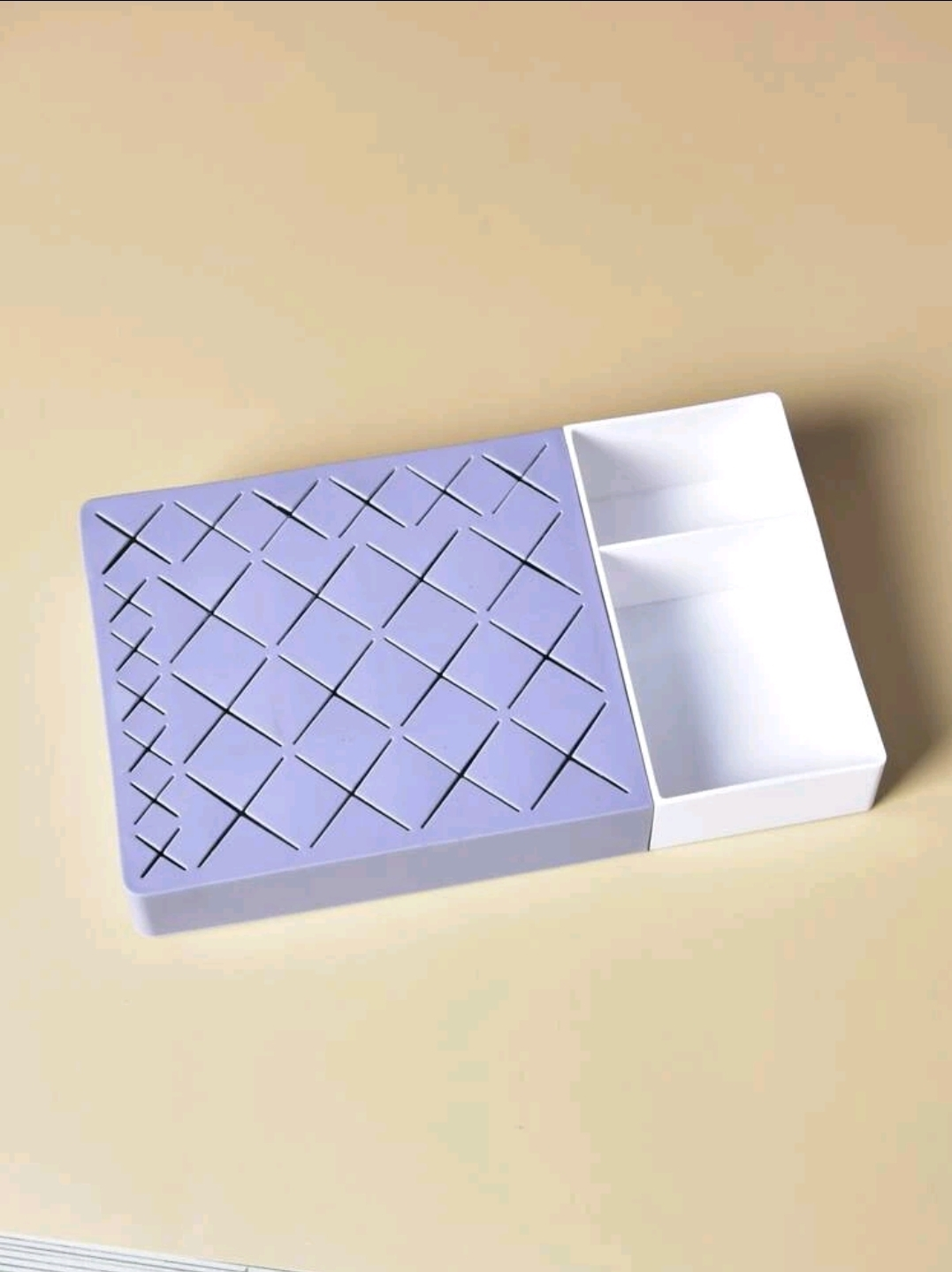 Silicone Lipstick Holder Stand - photo 2