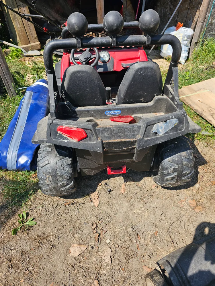 Polaris RZR 900 Ride-On Toy Vehicle image indicator(2)