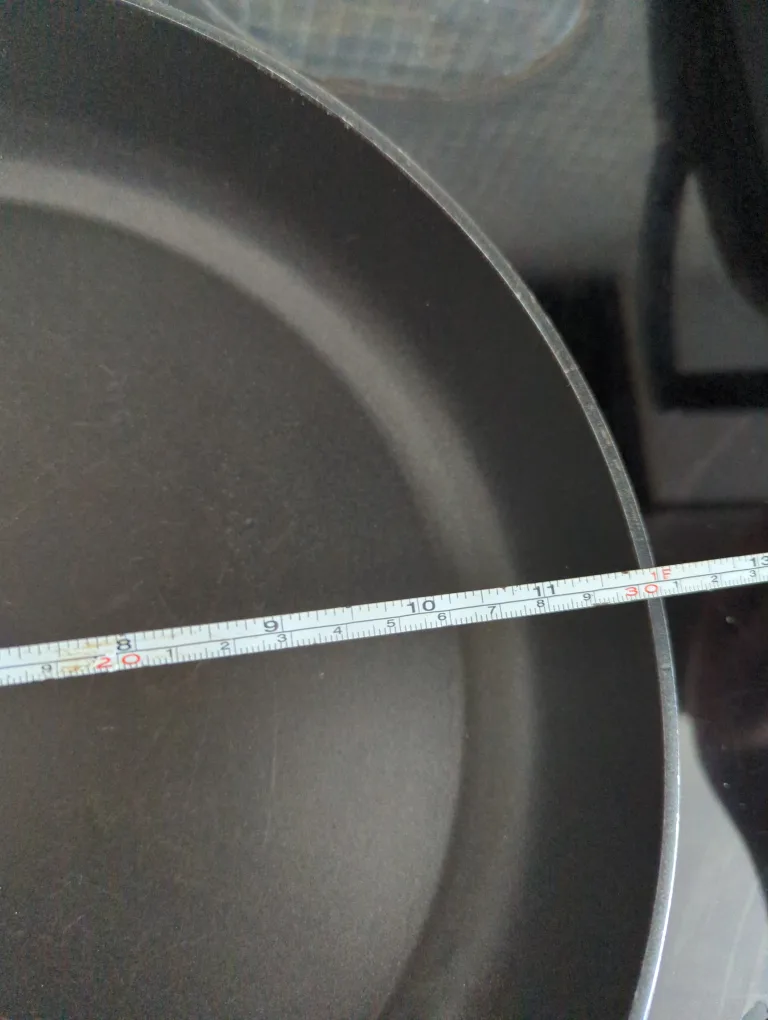 Used Non-Stick Frying Pan - 12 inch image indicator(2)