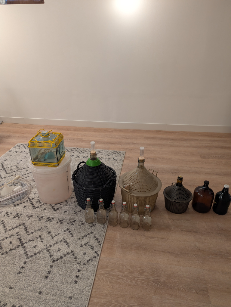 Winemaking Kit with Alcholmeter, syphon etc.