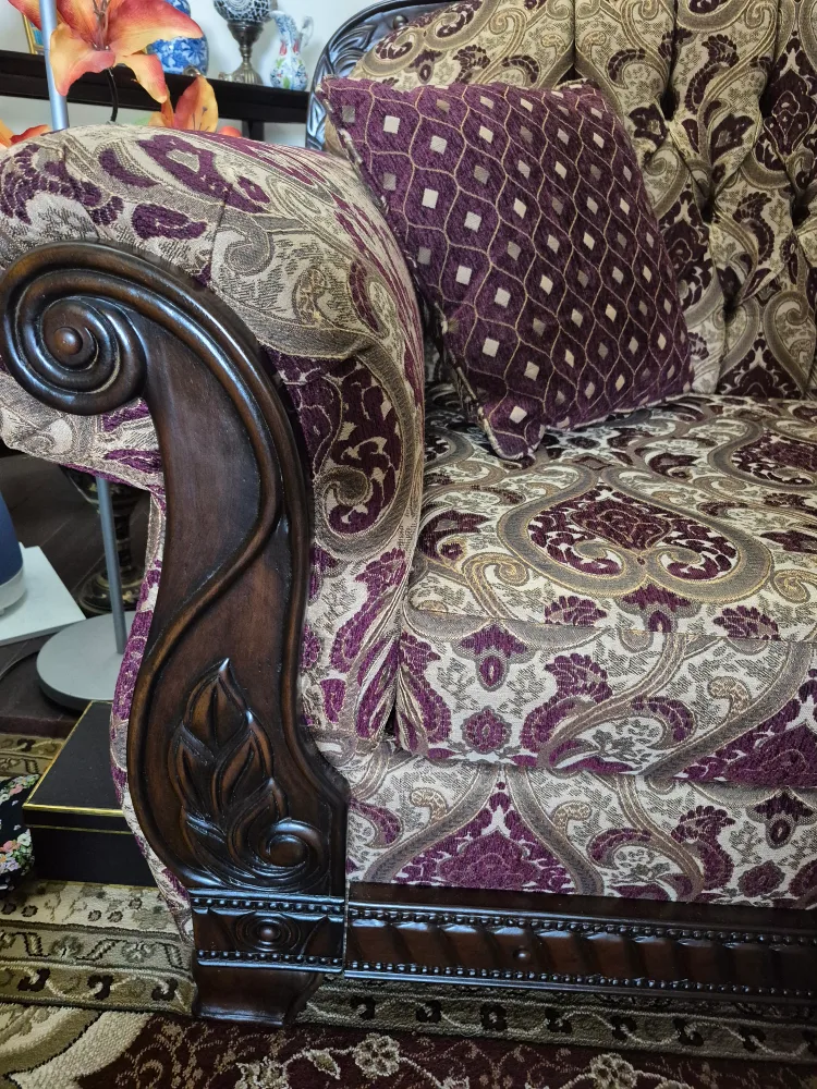 Patterned Loveseat and Sofa image indicator(3)