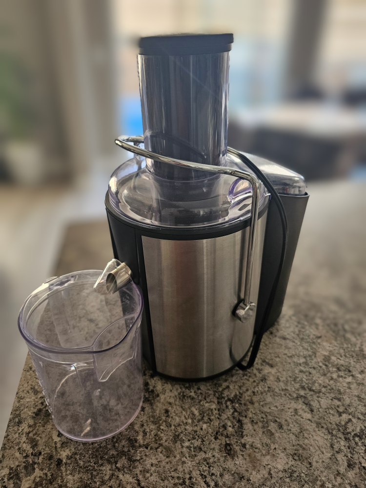 Juicer with Pitcher