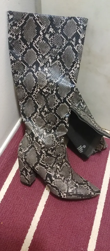 Jessica Simpson Snakeskin Knee High Boots Size 9 thumbnail