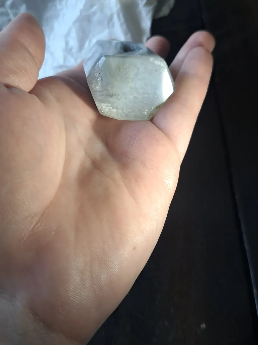 Agate Tower Crystal druzey cave image indicator(3)