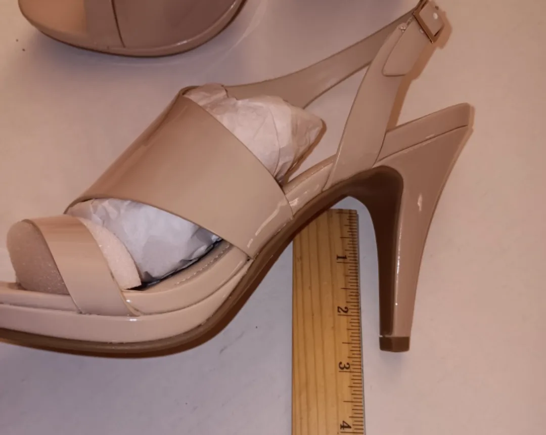 Andrew Geller Theola Sandals - Size 9M image indicator(4)