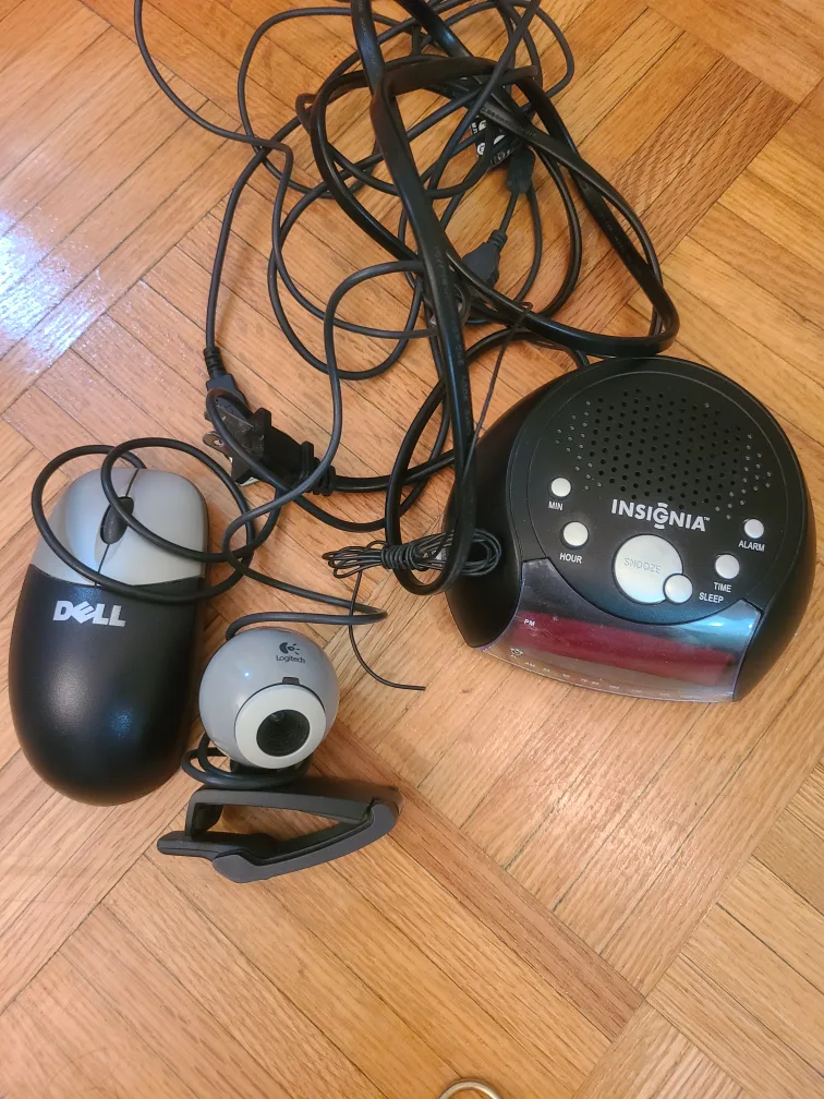 FREE Dell Mouse, Logitech Webcam, Insignia Alarm Clock thumbnail