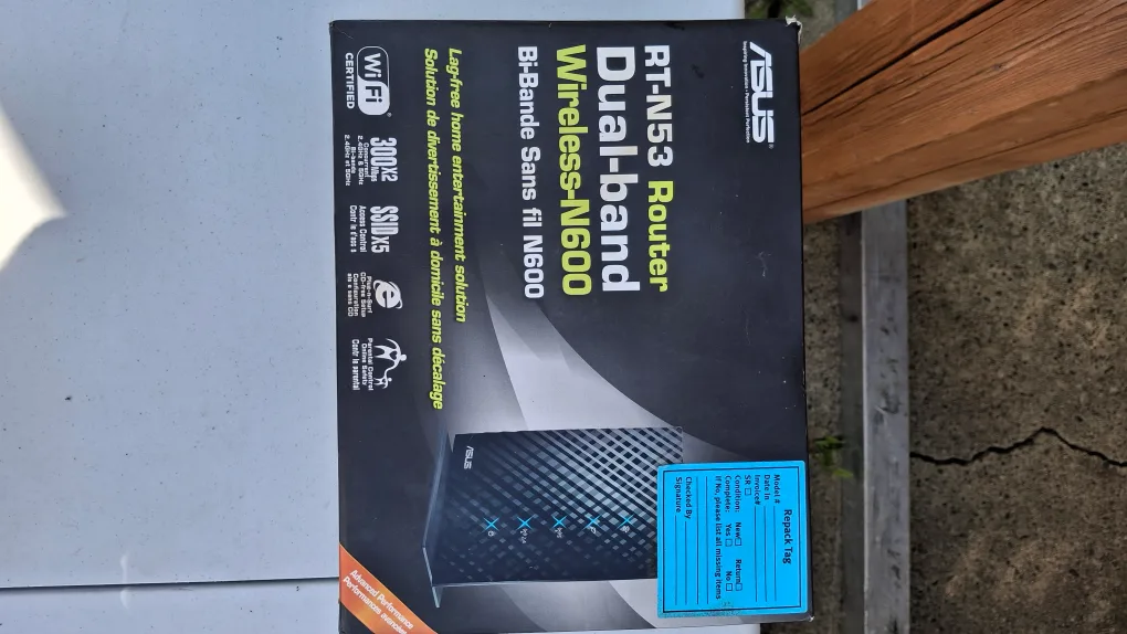 TP-Link 5-Port Gigabit Desktop Switch - New in Box! image indicator(3)