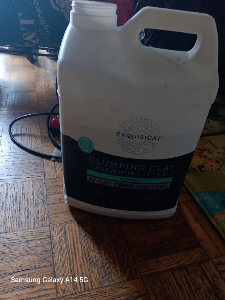 Exquisicat Clumping Clay Premium Litter thumbnail