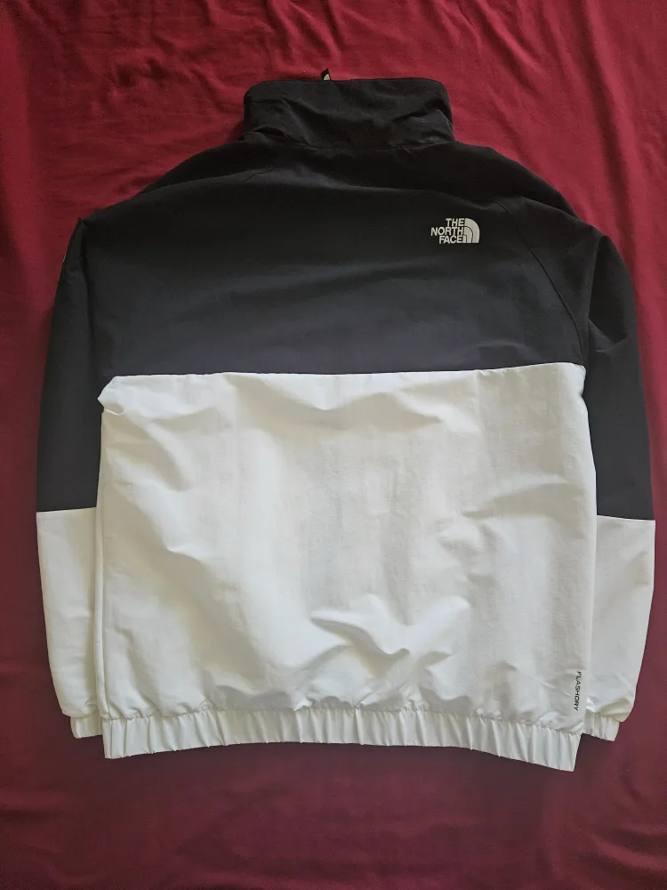 The North Face Jacket - Men's Medium image indicator(2)