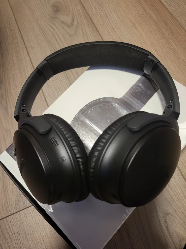 Bose QuietComfort 35 II Black Headphones image indicator(2)