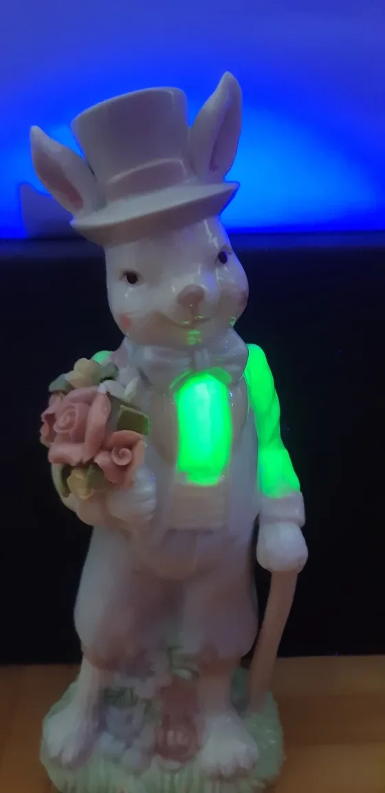 Vintage Uranium glazed Mr. Easter Bunny statue image indicator(3)