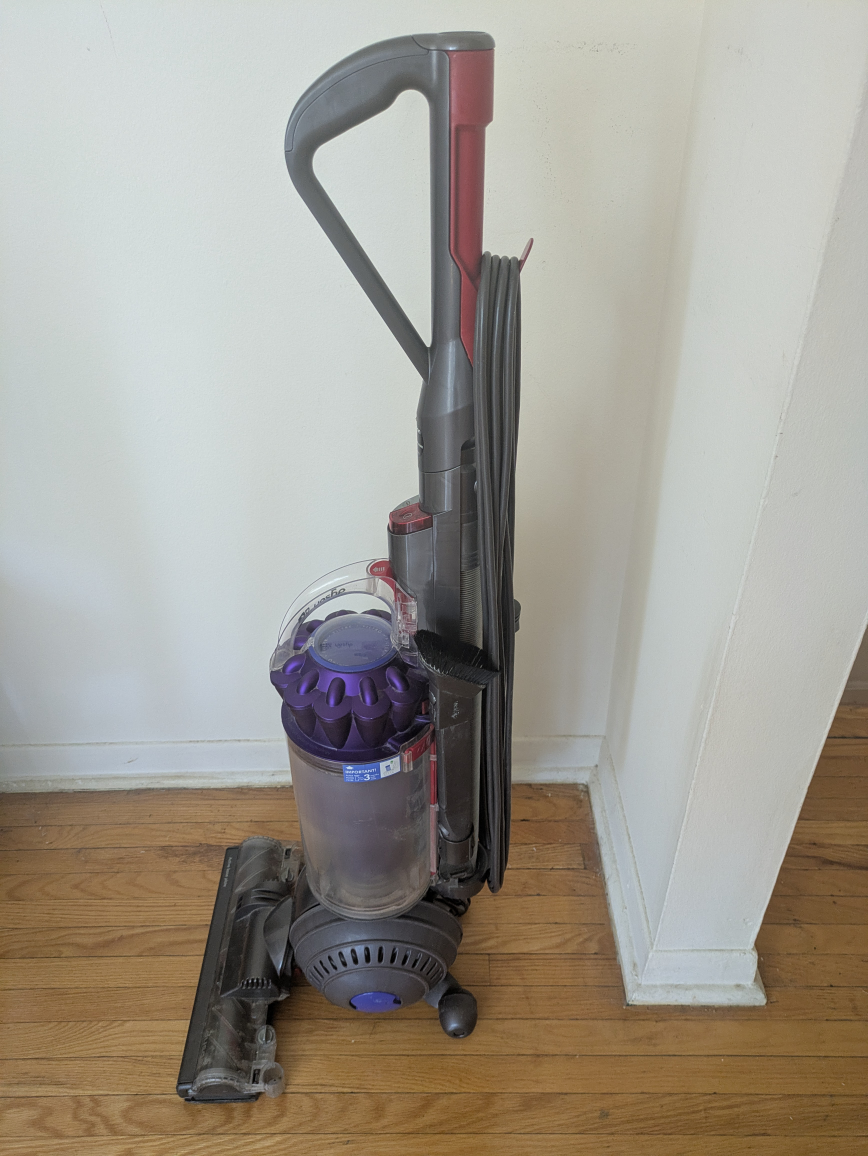 Dyson DC43 Vacuum Cleaner - photo 3