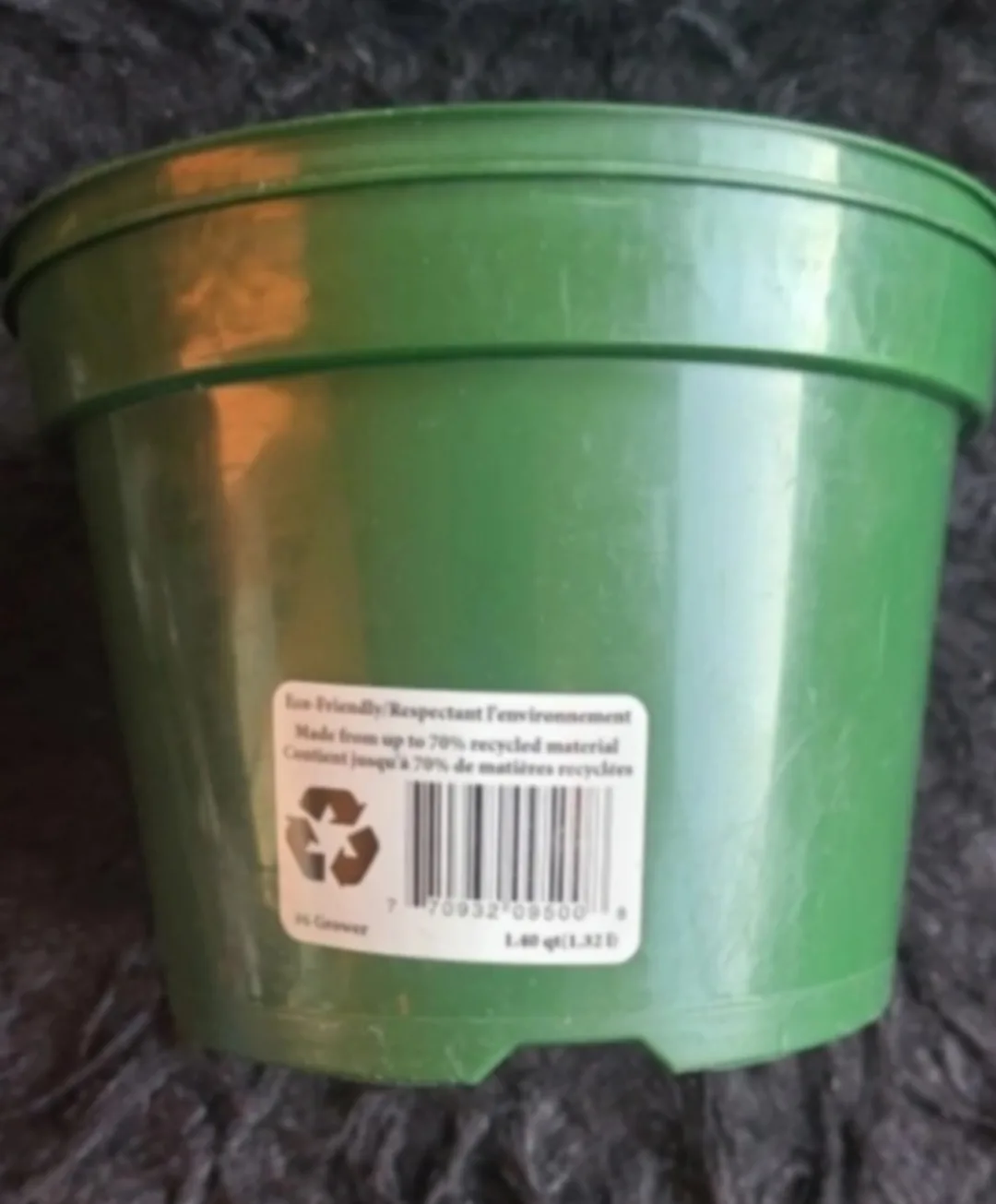X2 Green Plastic Plant Pots 🧡 thumbnail