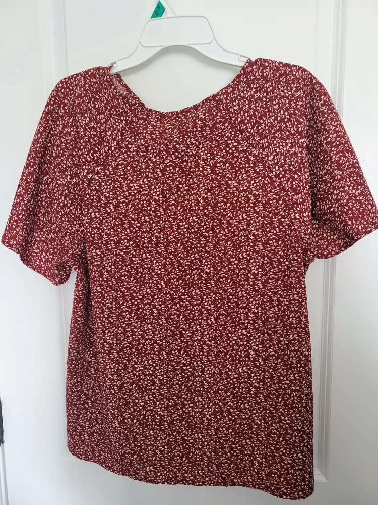 Shein Curve blouse size 1XL image indicator(4)