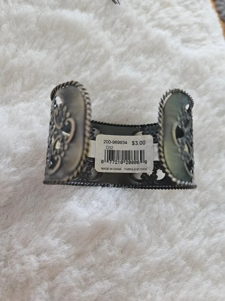 Cuff Bracelet , earrings  bundle image indicator(5)