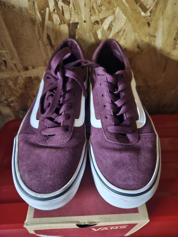 Vans Ward Maroon/White - Women's Size 8