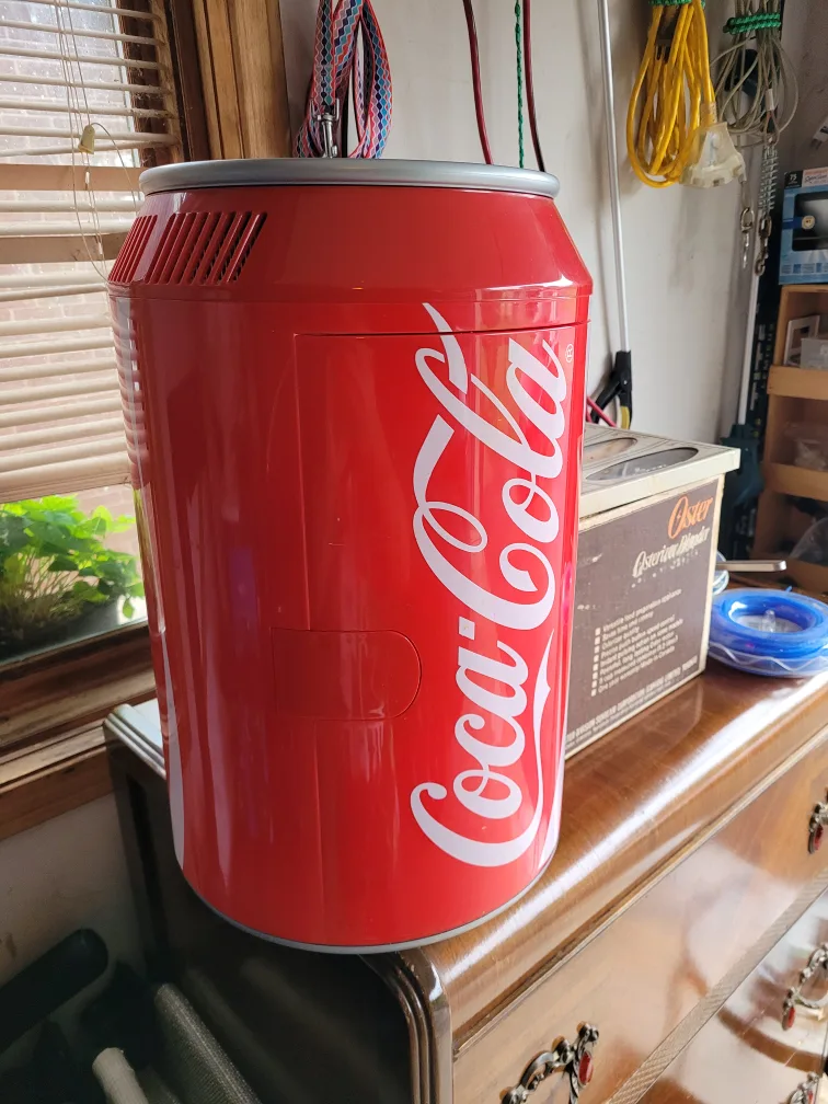Coca-Cola Thermoelectric Cooler/Warmer thumbnail