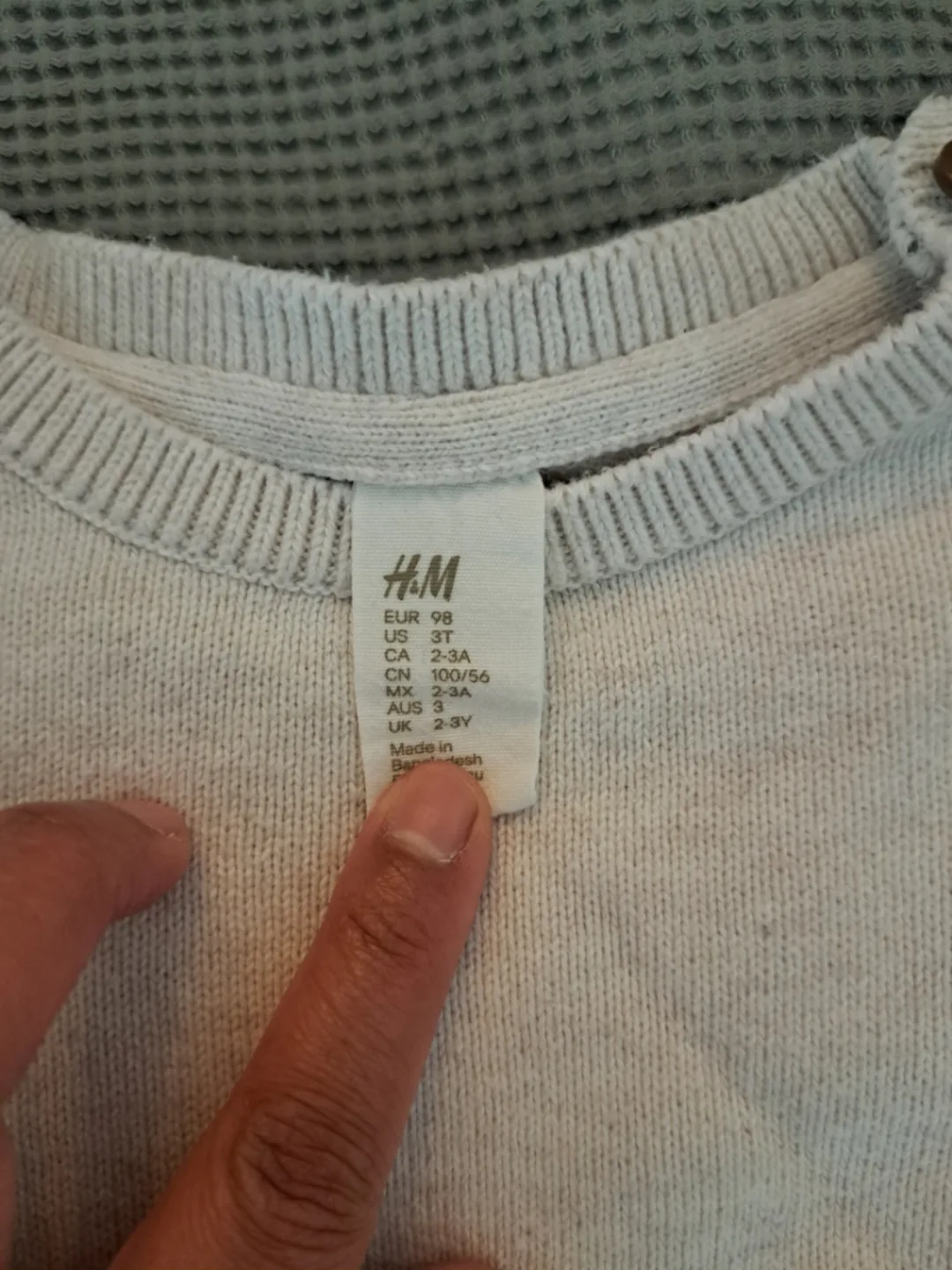 Bundle of 3 H&M Sweaters for Toddler Girl-Size 3/4T image indicator(6)