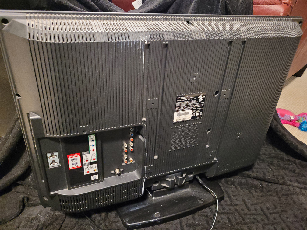 Emerson Funai 32" LCD TV - photo 2