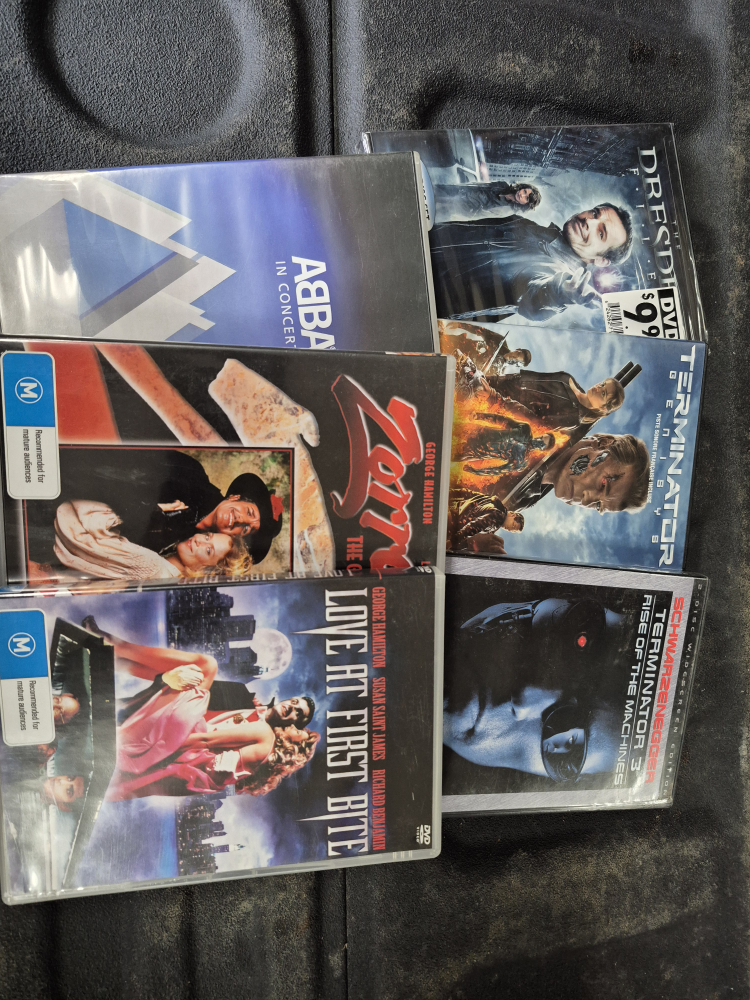 Mixed Lot of DVDs & Blu-rays - photo 3
