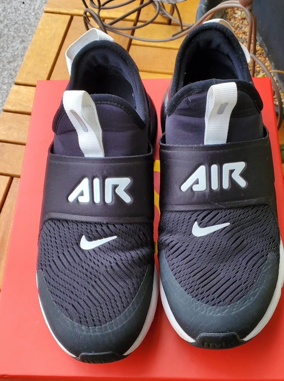 Nike Air and Converse Run Star Hike and Fila Shoes image indicator(5)