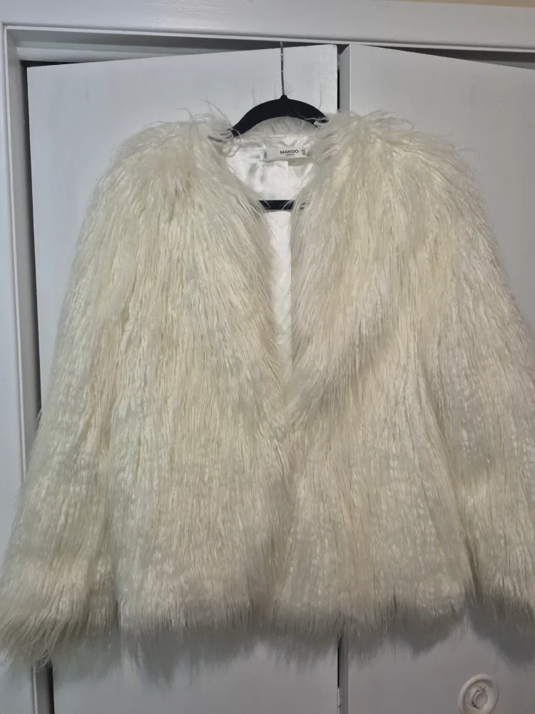 Mango Casual White Faux Fur Jacket - XS thumbnail