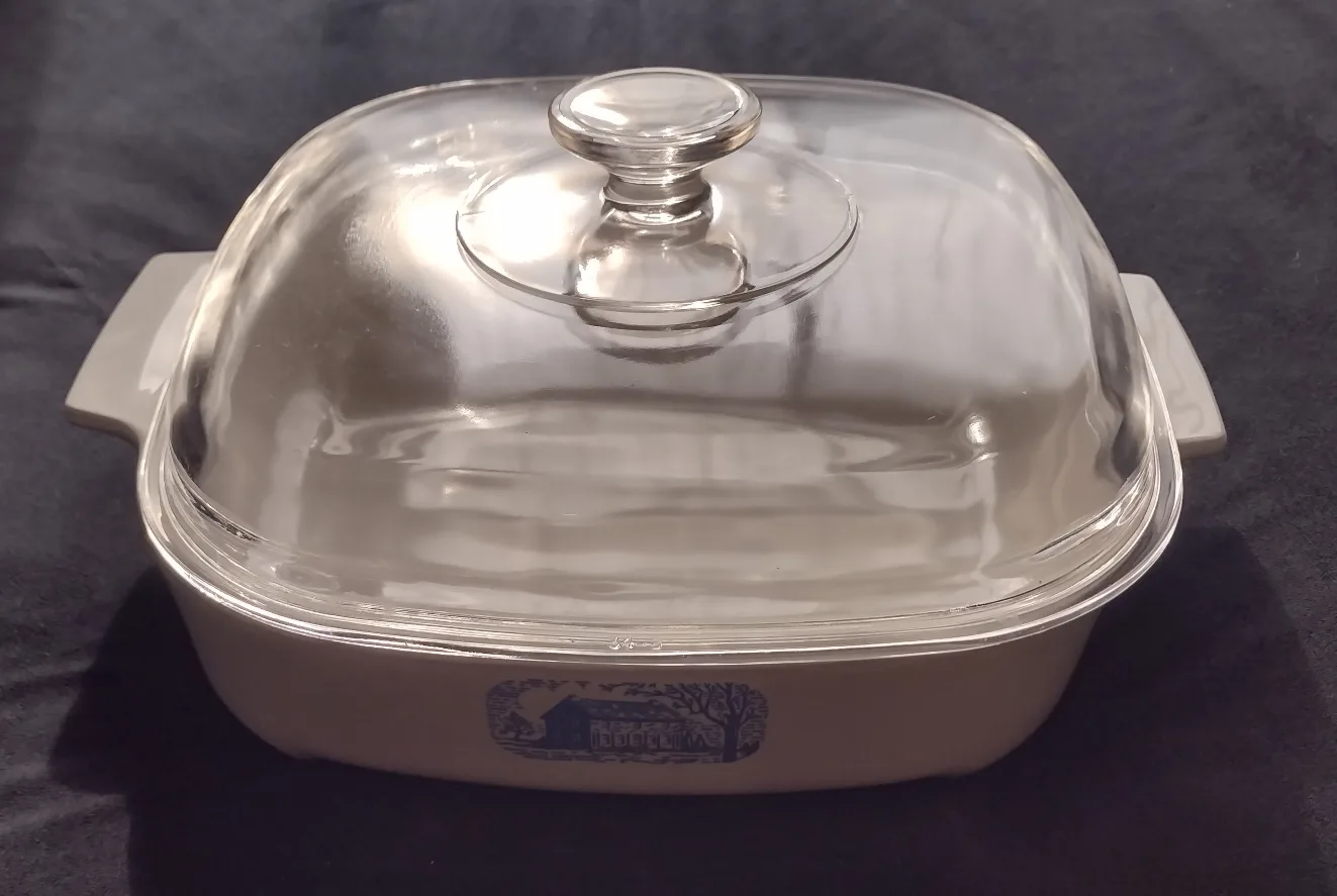 Corning Ware Casserole Dish with Lid image indicator(5)